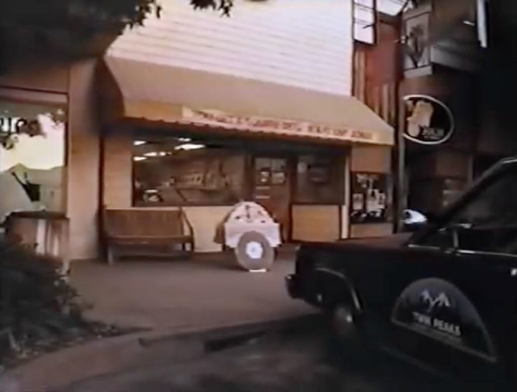 Twin Peaks Film Location - Wagon-Wheel Do-Nuts