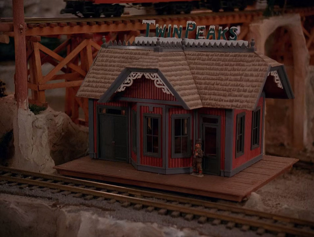 Model Train Depot from Valley Hardware Toys & Trains