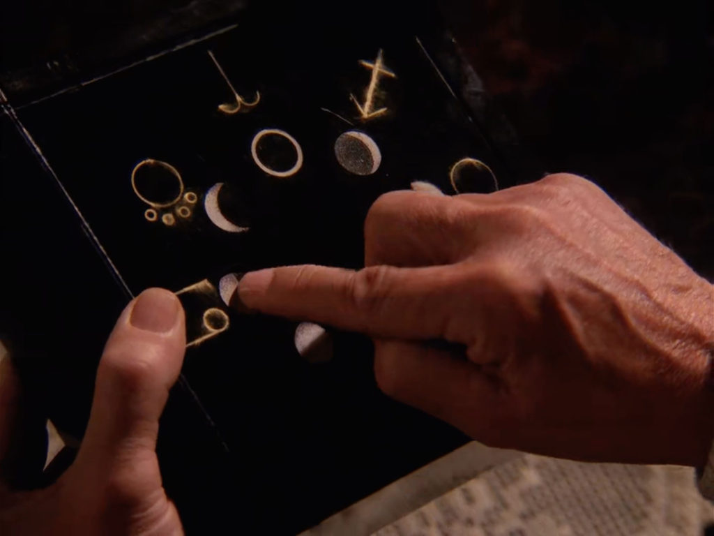 Moon puzzle box in Episode 2020