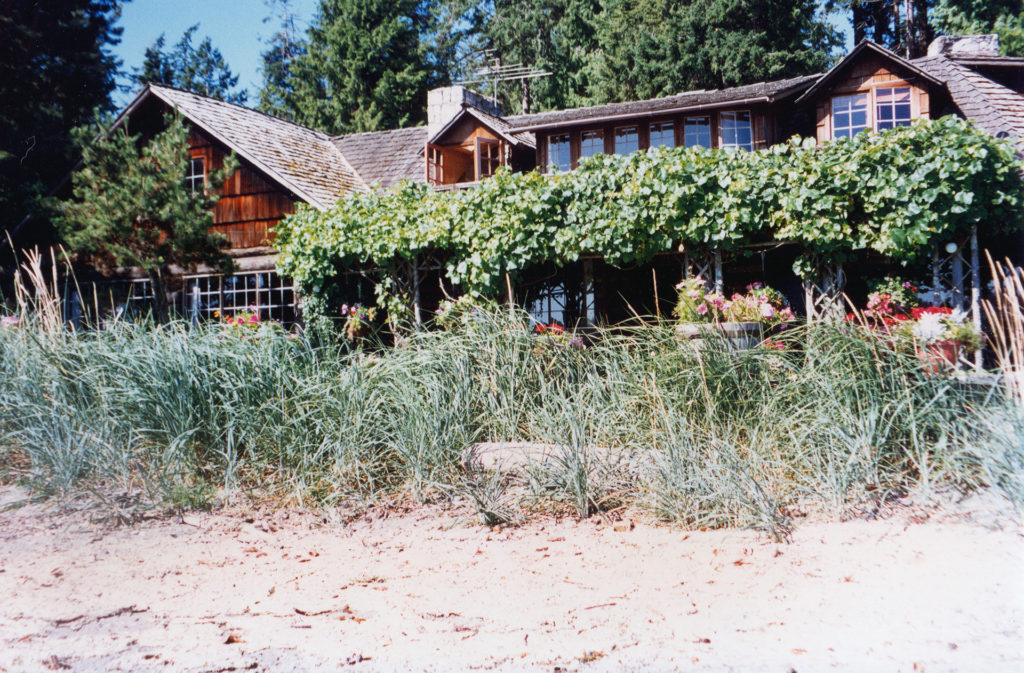 Back of Kiana Lodge