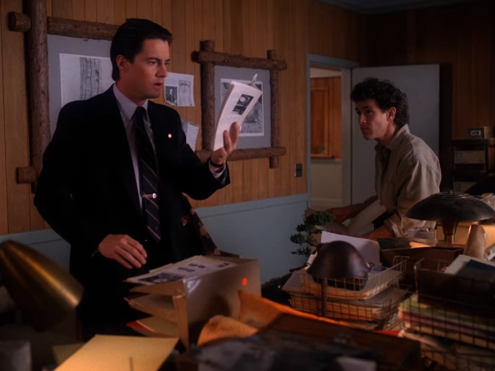Twin Peaks Prop - Stars & Outer Space Made Easy | Twin Peaks Blog