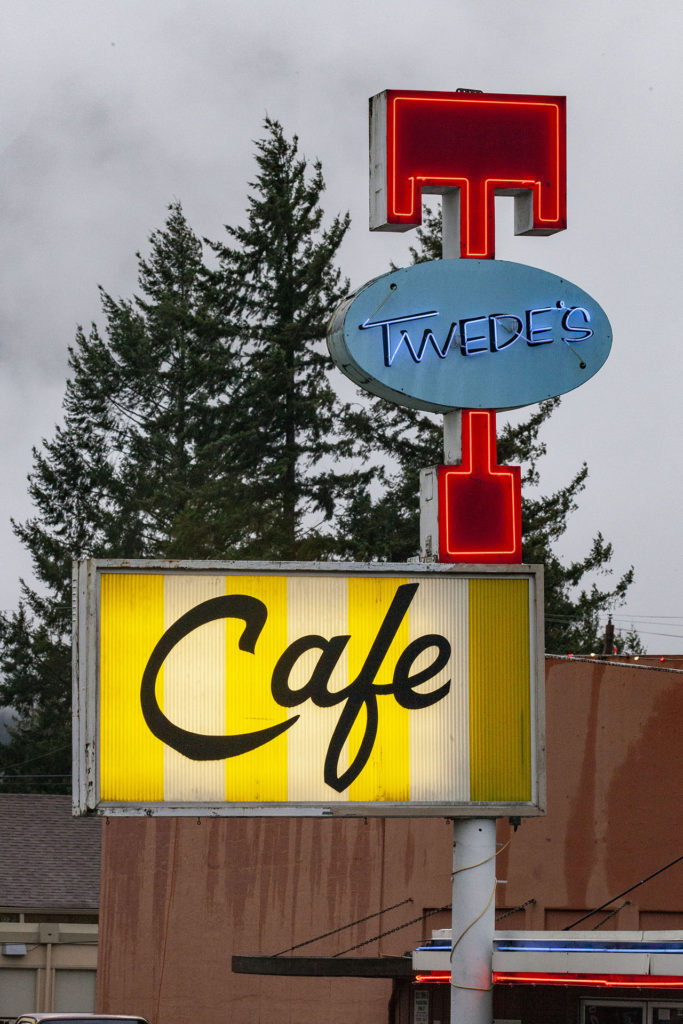 Twede's Cafe sign
